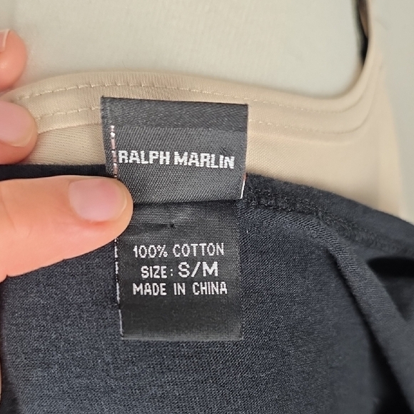 Harley-Davidson Black Tank with Gold Graphic - Picture 6 of 6